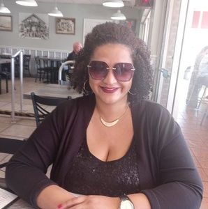 Meet your Posher, Agnes v